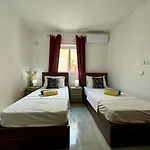 Mive-delux Three Bedroom In * Марсаскала