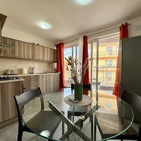 Mive-delux Three Bedroom In Marsaskala